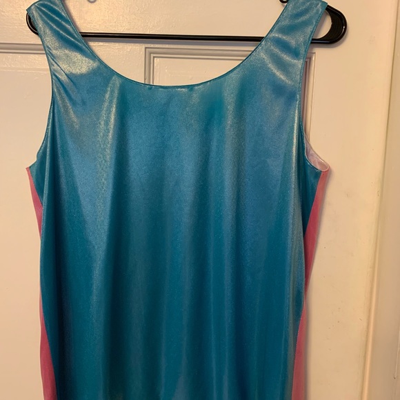 Reversible silky tank 🌈 VALENTINE’S 💘 - Picture 2 of 4